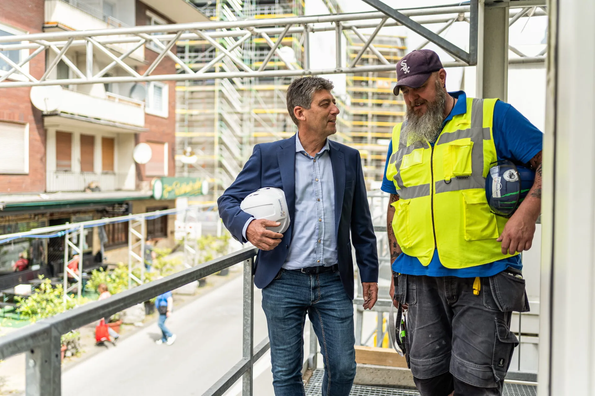 Bauleitung und Team von Heidemann auf einer Baustelle